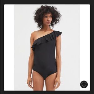 Beach Bump Ruffle Front One Shoulder Maternity Swimsuit. Size - M